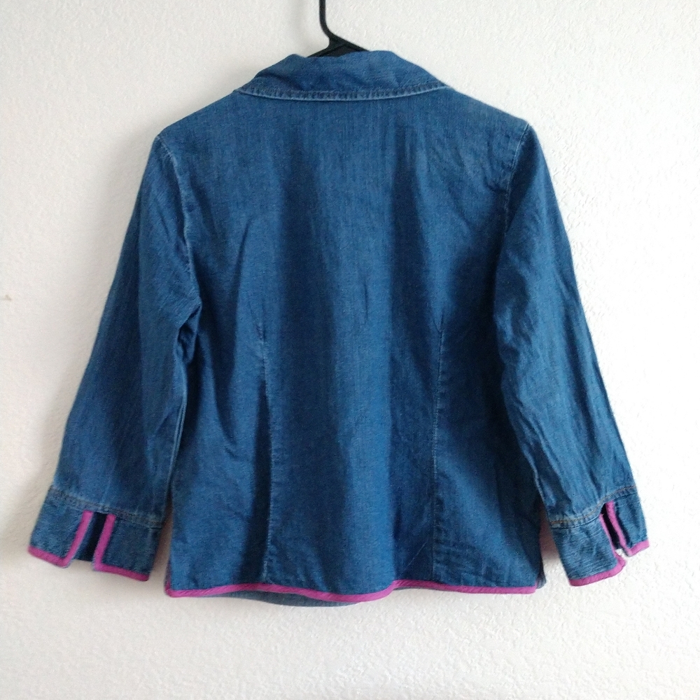 Cute New York & Co Floral Embroidered Denim Shirt Medium Petite MP PM Chest 36" - Picture 5 of 5